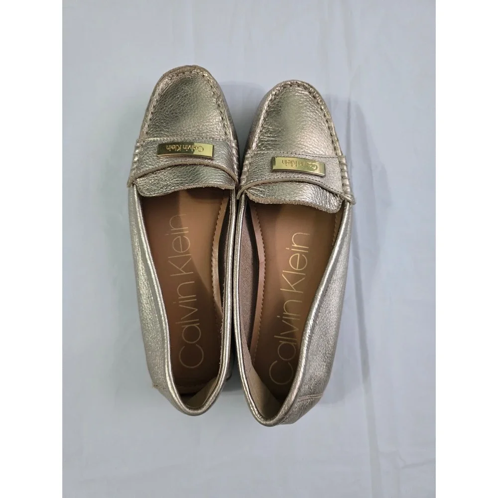 Calvin Klein Leta Metallic Gold Leather Loafers Driving Mocs Logo Hardware 8.5